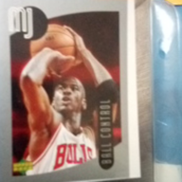 Trading cards - Picture 3 of 8